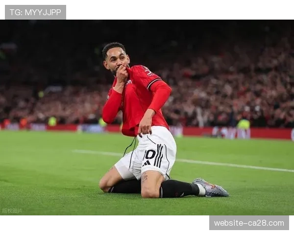 曼联逆转布莱顿姆伯莫双响 库尼亚首球助红魔获胜