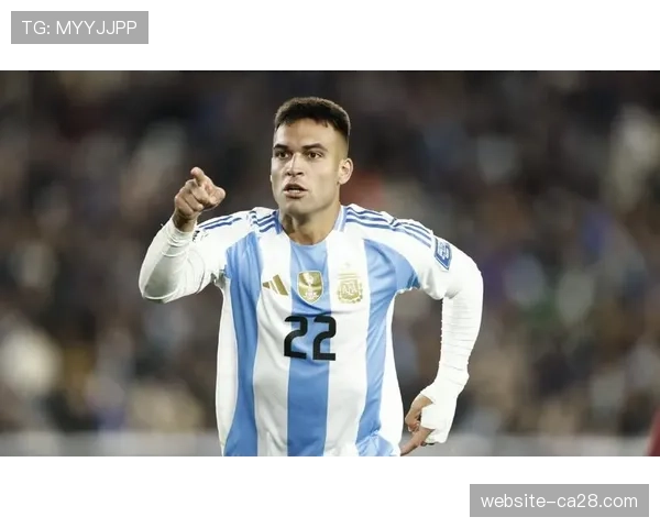 南美区焦点战：阿根廷2-0击败智利，梅西点射建功